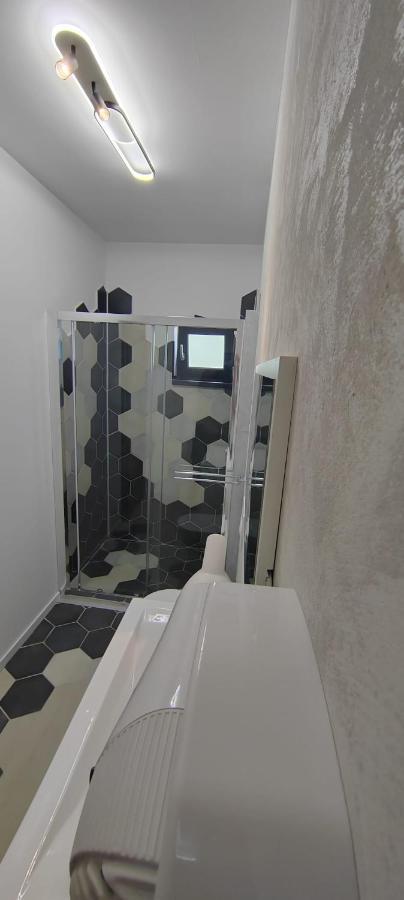 Casira Guesthouse Сынмартин Экстерьер фото