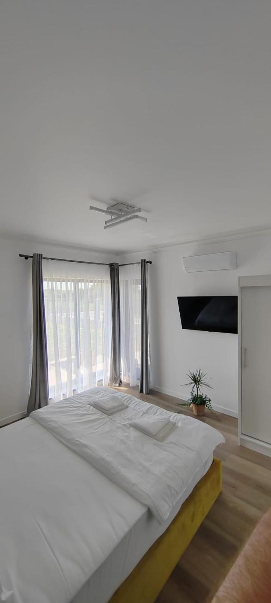 Casira Guesthouse Сынмартин Экстерьер фото