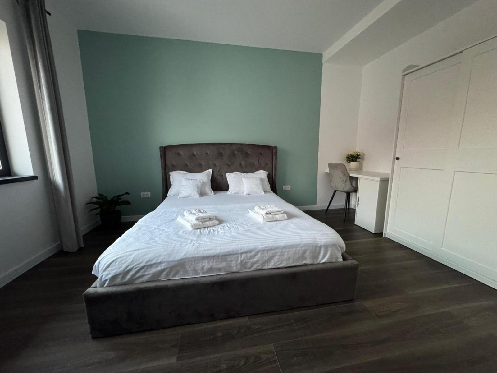 Casira Guesthouse Сынмартин Экстерьер фото