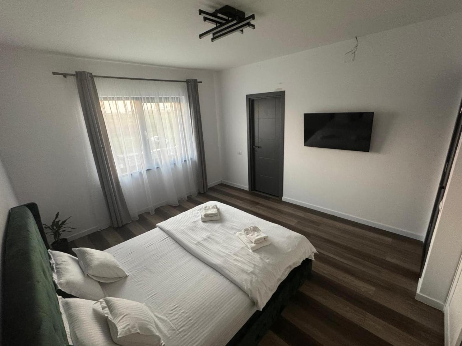 Casira Guesthouse Сынмартин Экстерьер фото
